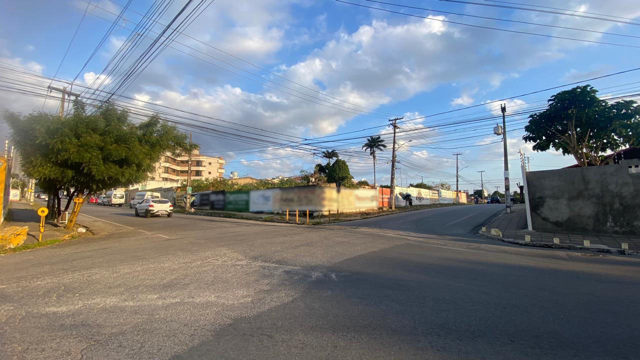 02 (dois) – Lotes de Terreno na Rua Rodrigues Alves, sob o nº 10 e 20 da Quadra O do Lot. Vila Ramadinha 